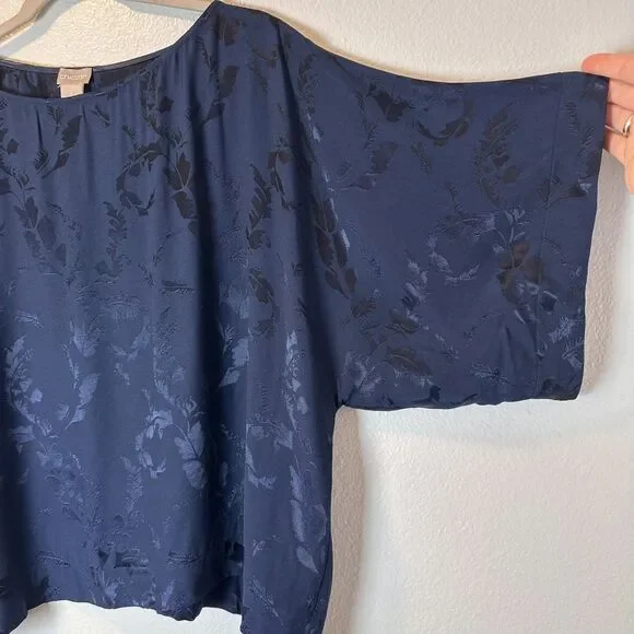 Chico's Women's Size 2 (12-14) Navy Blue Jacquard Dolman Sleeve‎ Top Rayon - Picture 7 of 9